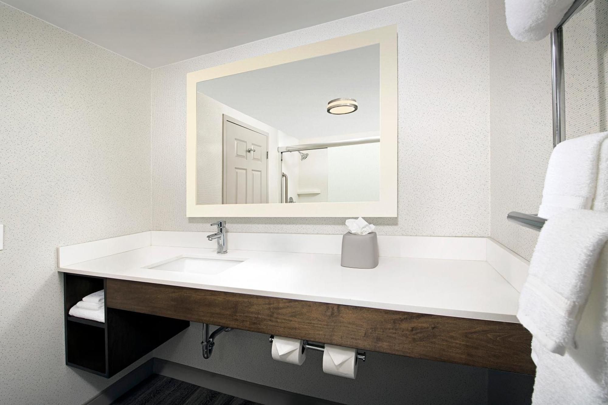 Holiday Inn Express & Suites Baltimore - BWI Airport North By Ihg Linthicum Dış mekan fotoğraf